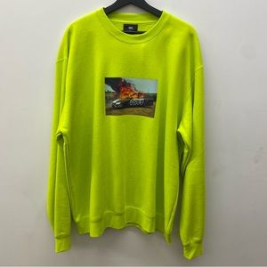 Obey Crewneck. Almost new. Size XXL.